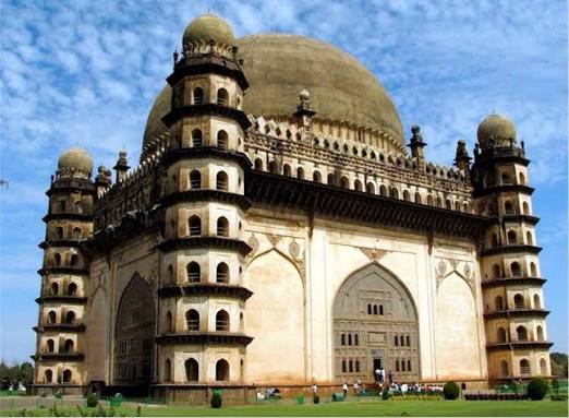 Like and follow this page TIPPU BOYS The Gumbaz was raised by HzTipu Sultan in 1782-84 at Srirangapatna to serve as a mausoleum for his father and mother.[3] The mausoleum was surrounded