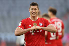 Robert lewandowski (born 21 august 1988) is a polish footballer who plays as a striker for german club fc bayern münchen. Bjcqnvwg8dslwm