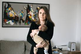 Sunt locuri in luna, octombrie, noiembrie. Cum Se NaÈ™te In Romania Dor