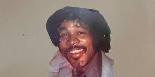 Dave Dowell's Instagram, Twitter & Facebook