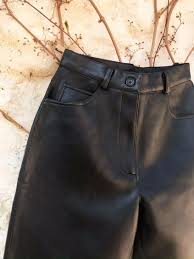 We did not find results for: Pantalon Simili Cuir Noir Friperie En Ligne Blow Up Vintage