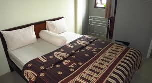 The position of the guest house permits convenient access to many tourist attractions. Hotel Bunga Matahari Guesthouse Hotel Malang Ar Trivago Com