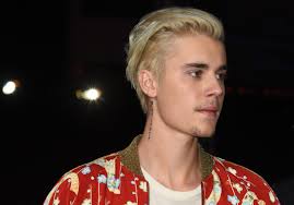 There's a moment in a 2020 interview with apple music's zane lowe where justin bieber begins—quietly, hesitantly—to cry. Justin Bieber Reveals He S Been Struggling A Lot Asks For Prayers
