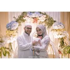 Anak perempuan biasanya dipilihkan baju bahan brokat untuk hadir di sebuah acara pesta. 30 Ide Keren Baju Couple Untuk Acara Aqiqah Ide Baju Couple