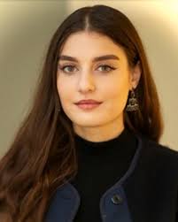 Jessica Behr's Instagram, Twitter & Facebook