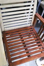 Refinish Outdoor Wood Furniture Easy With Stain Artsy Chicks Rule In 2020 Outdoor Wood Furniture Outdoor Wood Table Outdoor Wood Stain
