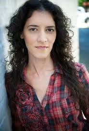 Edna Lee's Instagram, Twitter & Facebook