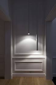 Boiserie Moderne 30 Soluzioni Per Arredare Casa Con Eleganza E Stile Boiserie Modanature Scale Boiserie