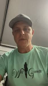 So ya wanna be a marine mechanic huh…..? #I’moverit #fuckdetroitdiesel  #ruinedweekend #constantbattle #shouldarepowered #mechaniclife