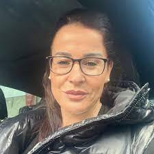 Linda Kube's Instagram, Twitter & Facebook