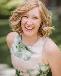 Lesley Shannon's Instagram, Twitter & Facebook