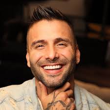 Christian Daniel Oficial - YouTube