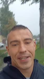 Robert Kasza's Instagram, Twitter & Facebook