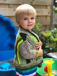 Maybe you would like to learn more about one of these? Ravelry Pengweeno Pattern By Stephen West