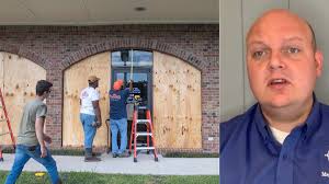 Lake Charles braces for Hurricane Delta as mayor says area won't 'be a safe  place this weekend'