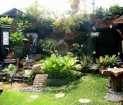 Kleine Tropische Gartenideen Fur Zuhause Von Agit Landscape Gartenideen Kleine Landscape Tropische Z Tropical Garden Small Tropical Gardens Modern Garden