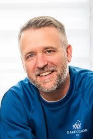 Daniel Kanitz's Instagram, Twitter & Facebook