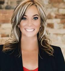 LHM Luxury Specialist Samantha Lloyd Willey