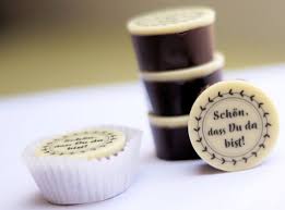 Praline Schon Dass Du Da Bist Gastgeschenk Schokolade Hochzeit Give Away Candy Bar Ab 30 Stuck Gastgeschenke Geschenke Und Hochzeit Accessoires