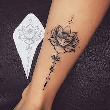 Lotus Floral Tattoos Sind Sehr Trendy Und Werden Von Tattoo Followers In Flowers Tattoo Floral Followers Lotus Ta Tattoos Foot Tattoos Beautiful Tattoos