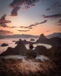 Padar Island Indonesia In 2020 Island Tour Komodo National Park Island