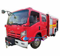 ISUZU NNR 5cbm pumper fire truck