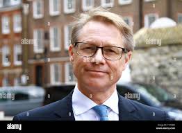 David morris mp hi-res stock photography and images