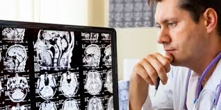 Accidentul vascular cerebral trombotic apare atunci cand un cheag de sange (tromb) se formeaza in una din arterele ce furnizeaza sange la creier. Cele Mai Frecvente Cauze Ale Avc