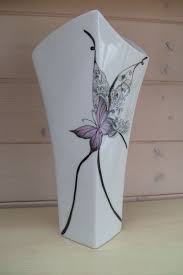 Papillon Fou Lilas Photo De Vases Les Pinceaux De Sophie Peinture Sur Porcelaine Comment Peindre Le Verre Poterie Peinte