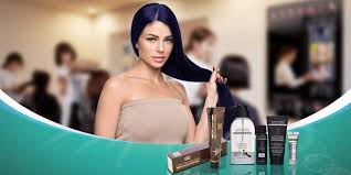 Sophia bleached out the black box colour, revealing a red tone that's in the dye. Best Blue Black Hair Dye 16 Easy To Apply Hair Colors For Darker Results