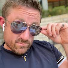 Eric Foster (@ericbfoster) · Instagram photos and Reels