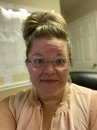 Hi! 👋 Just wanted to introduce myself. My name is Miriam and I'm a  Tupperware Director/consultant. I noticed an uptick in people needing a  warranty or consultant recently and I'm here and