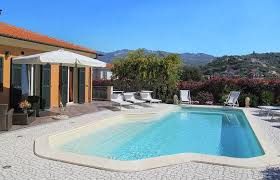 Das günstigste angebot beginnt bei chf 120'000. Ferienhaus Ligurien Mit Pool 8 Personen Imperia Ferienhaus Ligurien