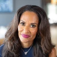 Tara Frank's Instagram, Twitter & Facebook