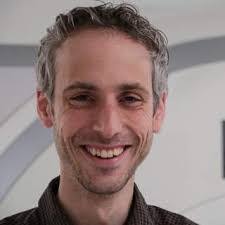 Frank Simonis's Instagram, Twitter & Facebook