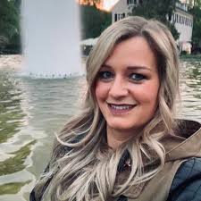 Sabrina Klein (@chillihopi)