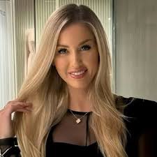 clem nicholas (@clemnyc)