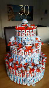 Diy torte aus kinder schokolade kreatives essen diy. Pin Von Wetterfee Kimifee Auf Pomysly Urodzinowe Diy Weihnachtsgeschenke Geschenkkorb Fur Den Freund Selbstgemachte Geschenke