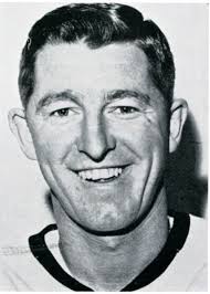 Player photos for the 1958-59 Detroit Red Wings at hockeydb.com
