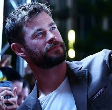 Pin By Shirley Hughes On Chris Hemsworth Chris Hemsworth Thor Chris Hemsworth Hemsworth