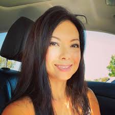 Comparing Memoirs: Cher vs Barbra Streisand