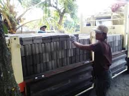 0,0168 m2 = 59.52 buah/m2 di bulatkan 60 buah /m2. Pondasi Pagar Batako Pandawaland Kuat Mantap Harga Batako