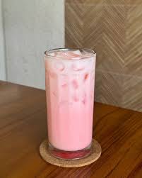 Soda, susu kental manis, sirup pandan, dan nata de coco berpadu dalam Es Soda  Gembira yang menyegarkan🌤️🍃 #perdikanlakeside