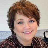 Kim Chaisson's Instagram, Twitter & Facebook