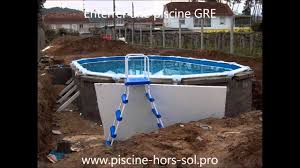 Enterrer Une Piscine Gre Youtube