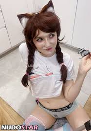 Foggycat's revealing attire