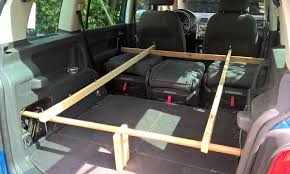 Pkw Camper Vw Touran Leichter Bett Rahmen Als Auflage Fur Touran Bett Selber Bauen Bett Selber Bauen Vw Touran Bett Ideen