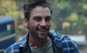He is best known for his roles in popular 1990s films, as billy loomis in scream and chris hooker in the craft. Why Is Skeet Ulrich Leaving Riverdale F P Jones Will Be Missed