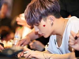 Fans b.i akan dipanggil dengan id, kepanjangan dari . Biodata Bobby Ikon Profile Lengkap 1001 Fakta Dan Foto Bobby Seleb Squad