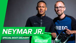 Neymar Jr Mercurial Vapor 11 Unboxing And Delivery Jaymike Meeting Njr Youtube Cr7 cristiano ronaldo mbappe dybala ronaldinho lionel messi neymar psg pogba rashford njr. neymar jr mercurial vapor 11 unboxing and delivery jaymike meeting njr